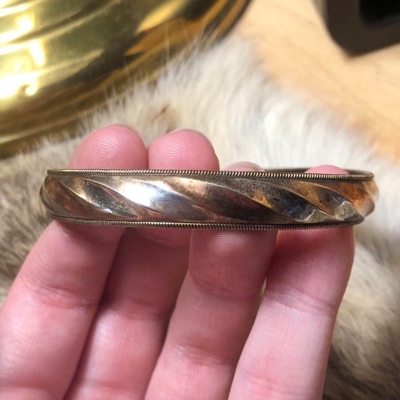 Jewelry - Vintage sterling silver bangle bracelet